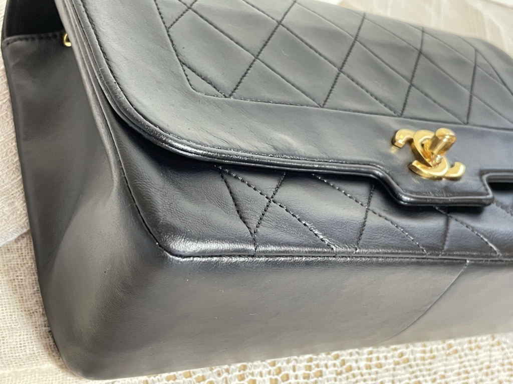 シャネル　マトラッセチェーンバッグ