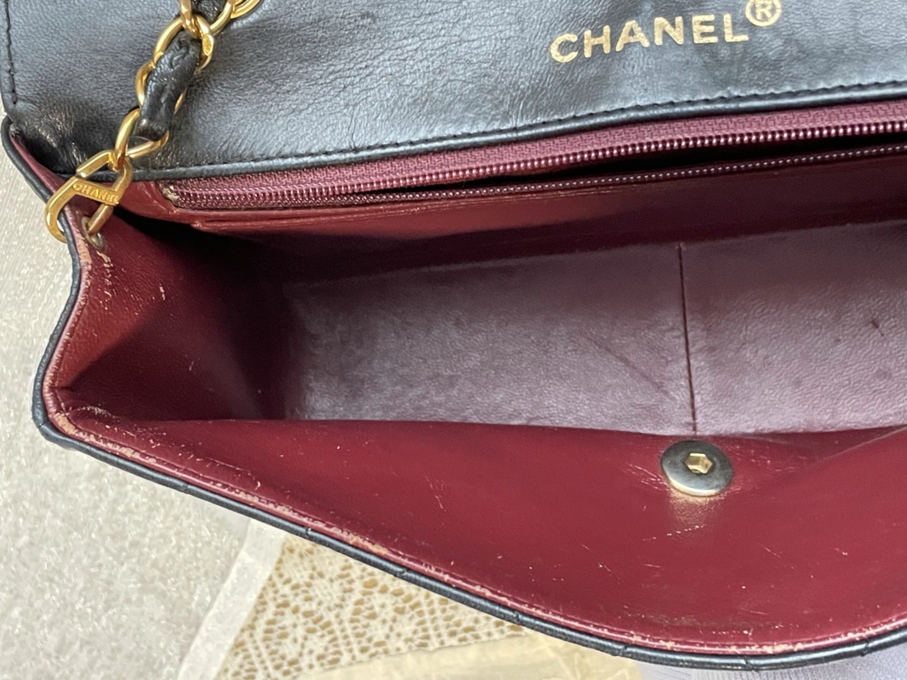 シャネル　マトラッセチェーンバッグ